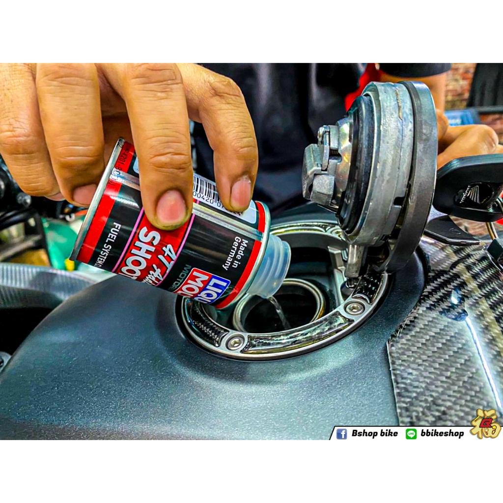 น้ำยาล้างหัวฉีด  LIQUI MOLY MOTORBIKE 4T SHOOTER ขนาด 80 มิลลิลิตร ใช้ได้ทั้งระบบคารืบูเรเตอร์ และ หัวฉีด