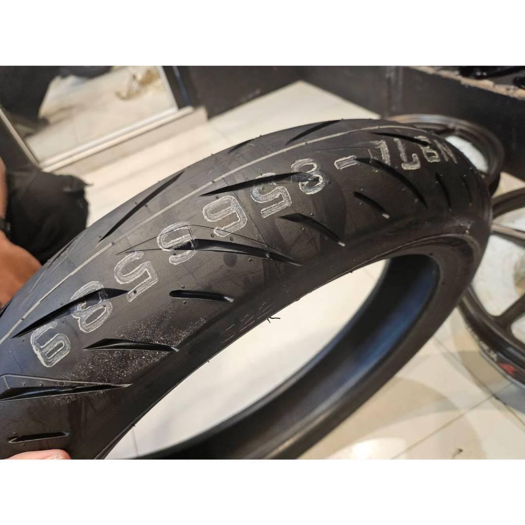 ยางหน้ามอเตอร์ไซค์ Bridgestone Battlax S22 : F 120/70ZR17 ยางปี 22