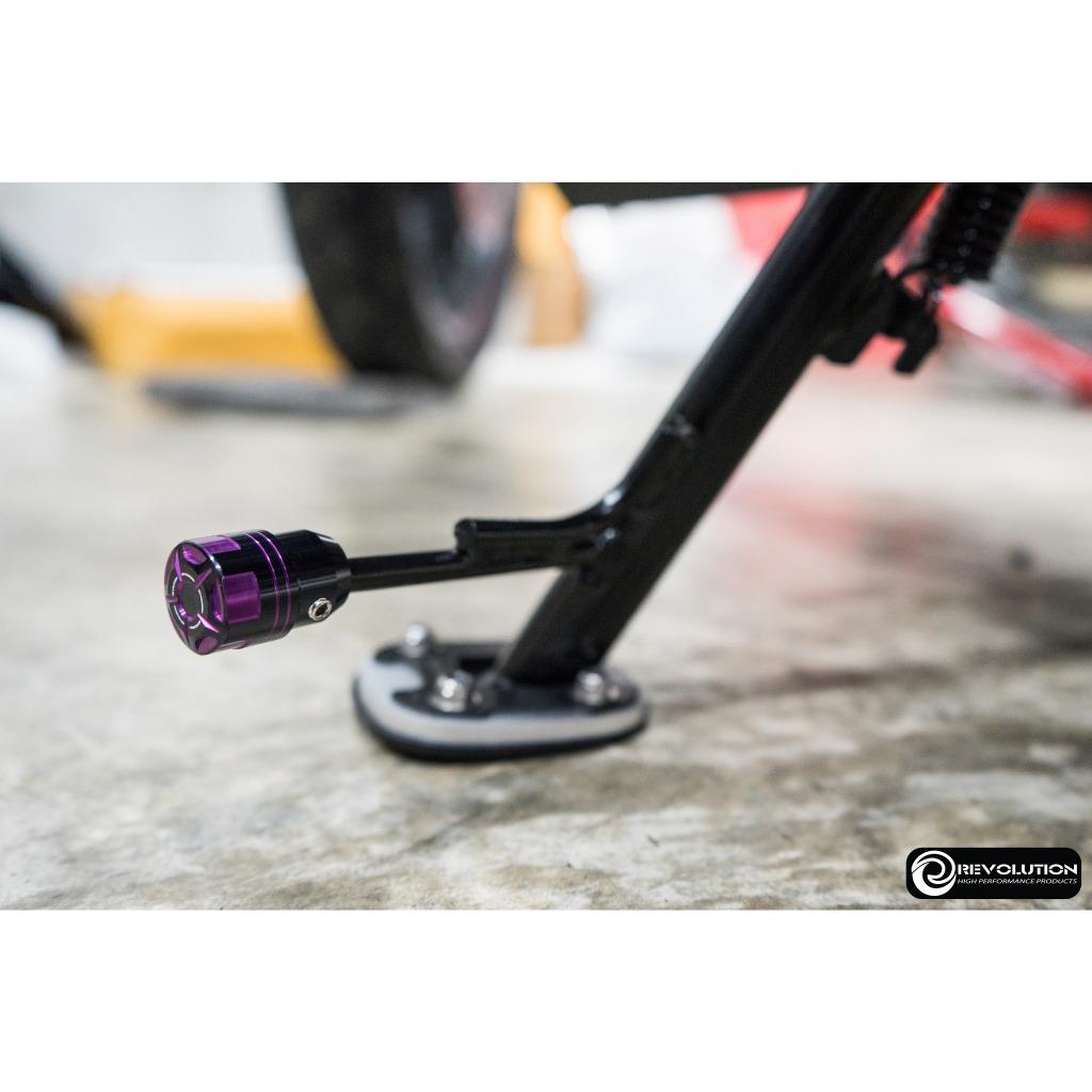 ตัวครอบแกนเขี่ยขาตั้งข้าง ทูโทน V.2 ตรงรุ่น ADV-350/FORZA-300,350/CL-300,500 แบรนด์ REVOLUTION