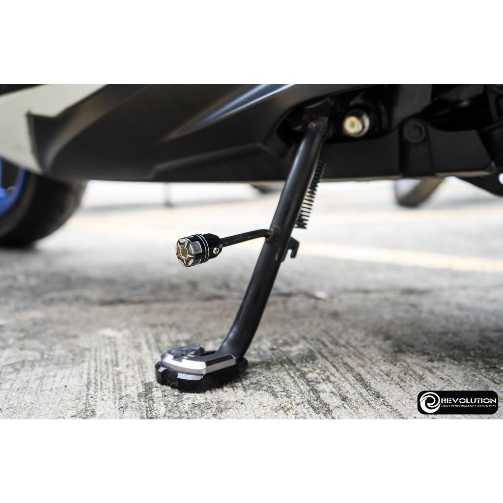 ตัวครอบแกนเขี่ยขาตั้งข้าง ทูโทน V.2 ตรงรุ่น ADV-350/FORZA-300,350/CL-300,500 แบรนด์ REVOLUTION
