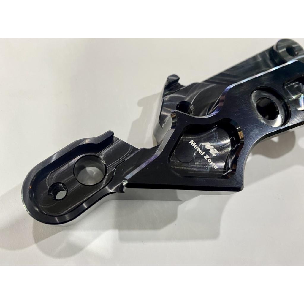 475. ขาจับปั้มดิสหน้า จานโต300mm ปั้มBrembo ชิดซ้าย 40mm MZ ADV-350 METEL ZONE