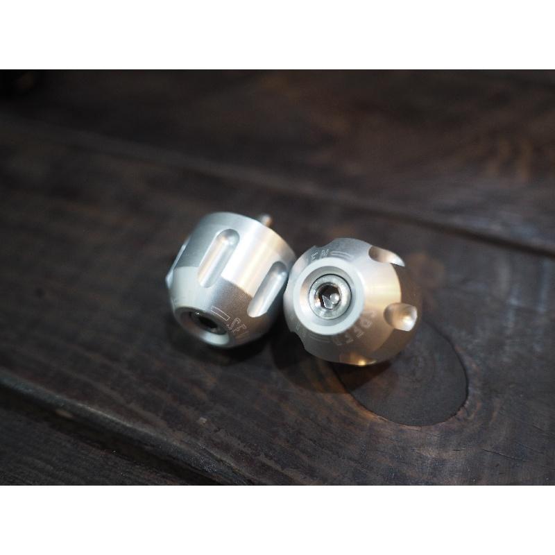 ตุ้มปลายแฮนด์ รุ่น X-max  Ninja300  Z800 / Sevenspeed
