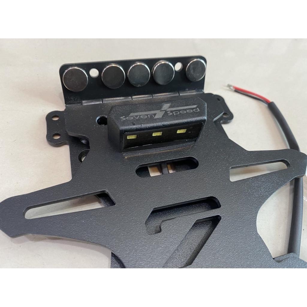 120.ท้ายสั้นแม่เหล็กพับได้ แบบมีไฟส่องป้ายทะเบียน รุ่น DEMON150-GN งาน sevenspeed