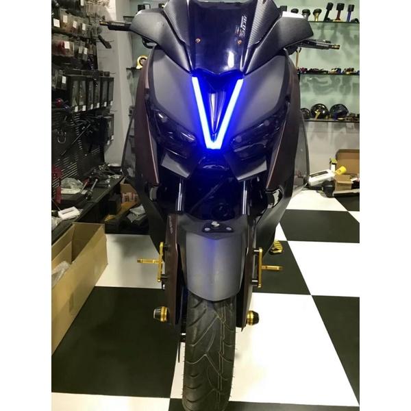 วีไฟหน้า X-max 300 ไฟหน้าตัววี ไฟสีขาว สีแดง สีน้ำเงิน ไฟหน้า ไฟวี