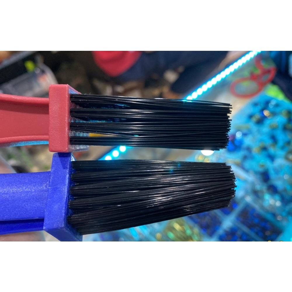แปรงขัดโซ่ 2 หัว GENERAL PARTS X-MAVR1 แปรงโซ่ได้ทุกรุ่น แปงขัดโซ่ ขัดโซ่ ทำความสะอาดโซ่ *