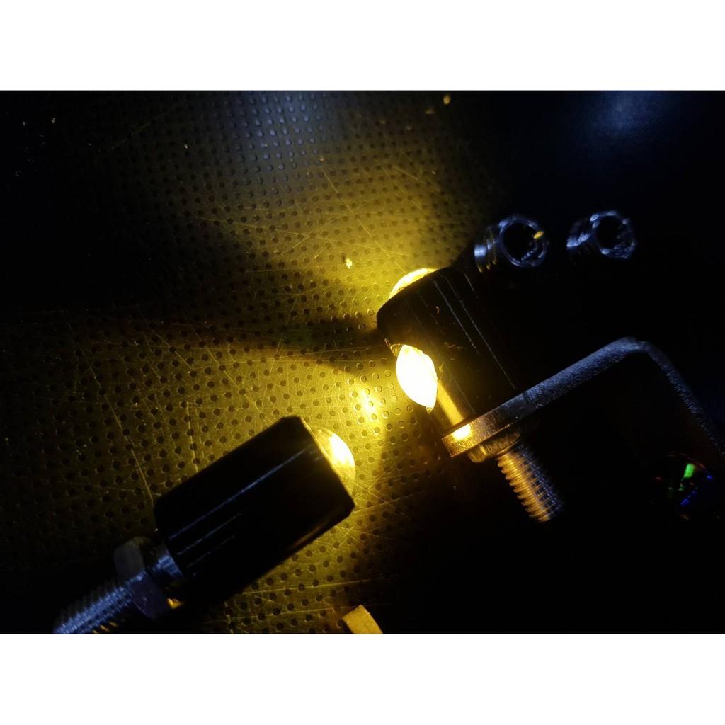 ชุดไฟตาแมว LED พร้อมขาจับสแตนเลสแท้ 304 หนา 3มิล+น็อตลเสหัวปีกดอกไม้