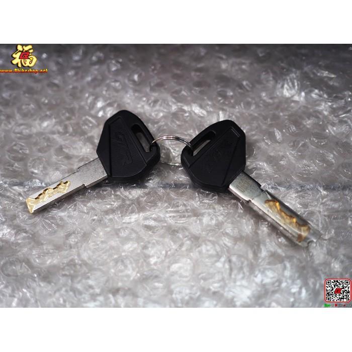 กล่องหลังท้ายเบาะ #L-688 (32L)