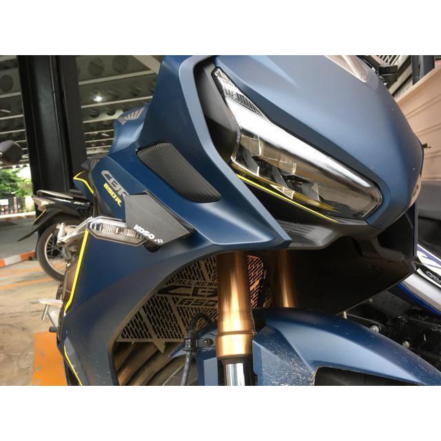 11.วิง KOSO แท้100% ปีกข้าง UNIVERSAL ชุดปีกข้างดักอากาศ moto GP ใส่ได้หลายรุ่น  #สีดำ****