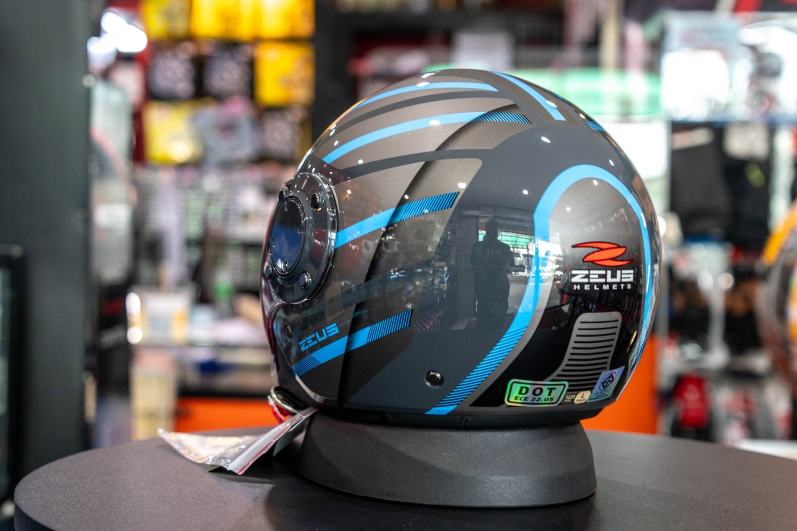 หมวกกันน็อค ZEUS ZS-217 BN2 | Red | Blue