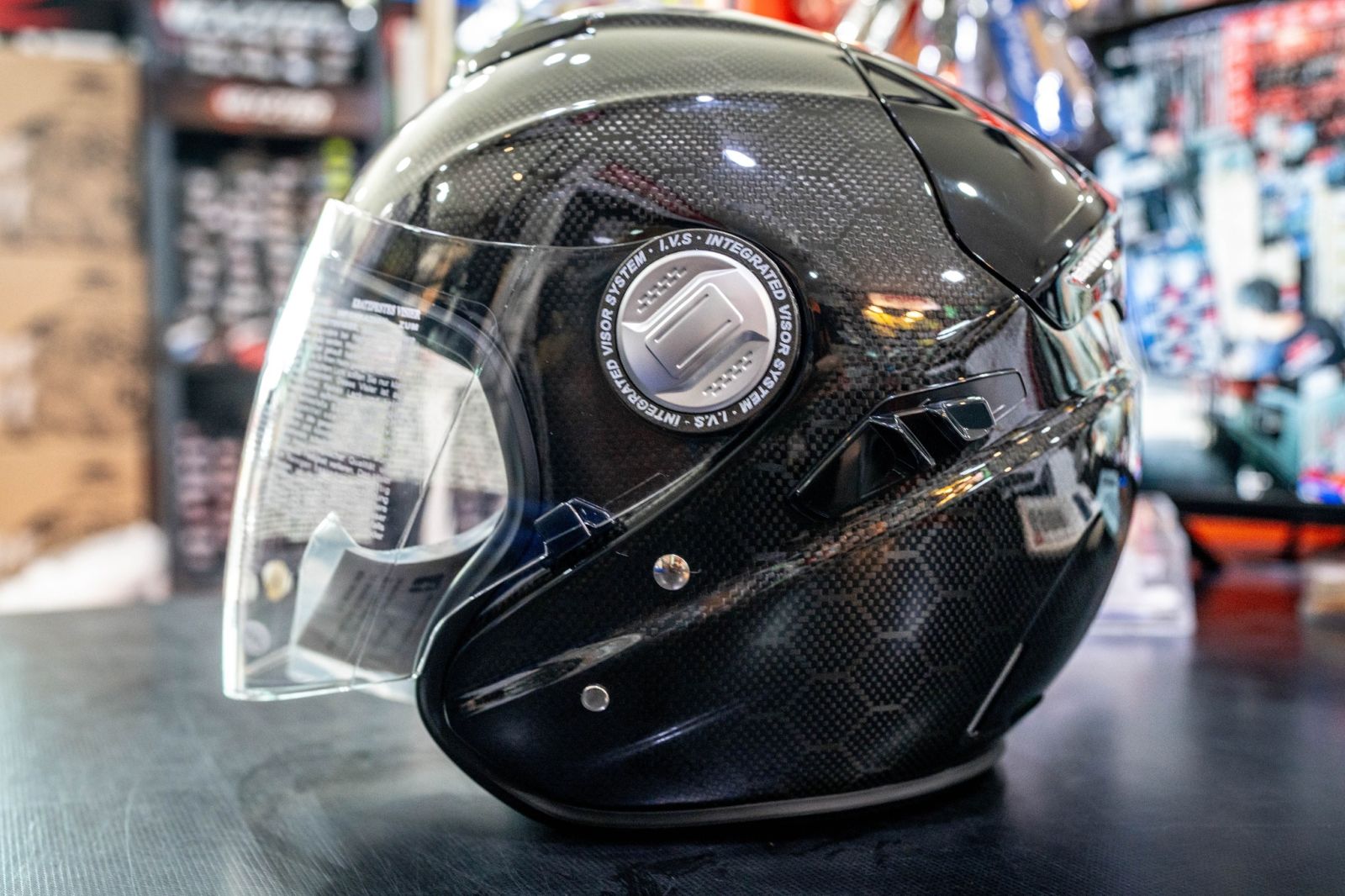 หมวกกันน็อค ครึ่งใบ ZEUS ZS-625 | Hexagon Carbon ฟรีชิลล์ปรอท