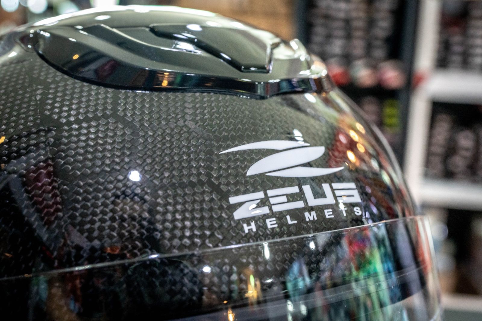 หมวกกันน็อค ครึ่งใบ ZEUS ZS-625 | Hexagon Carbon ฟรีชิลล์ปรอท