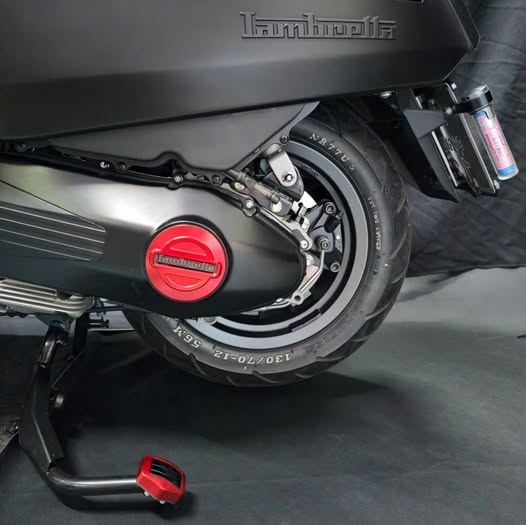 Kamui ฝาปิดแคร้ง CNC Lambretta X-300