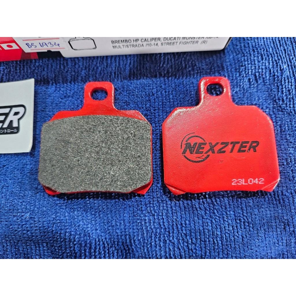 23. ผ้าเบรคหลัง NEXZTER 3535AA 2 POTS ปั้มด้วง ปั๊มปีกผีเสื้อ สำหรับรถรุ่น MONSTER 795/796  899/959 PANIGALE HYPERMOTRAD