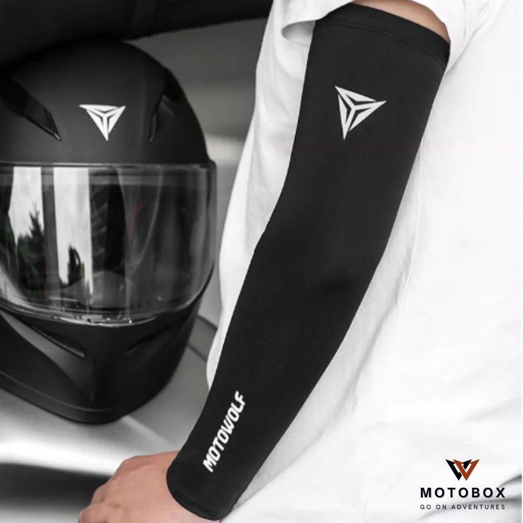 12. ปลอกแขน cool max ป้องกันUV ใส่สบายขับเหงื่อ มีแถบสะท้อนแสง แบรนด์ Motowolf