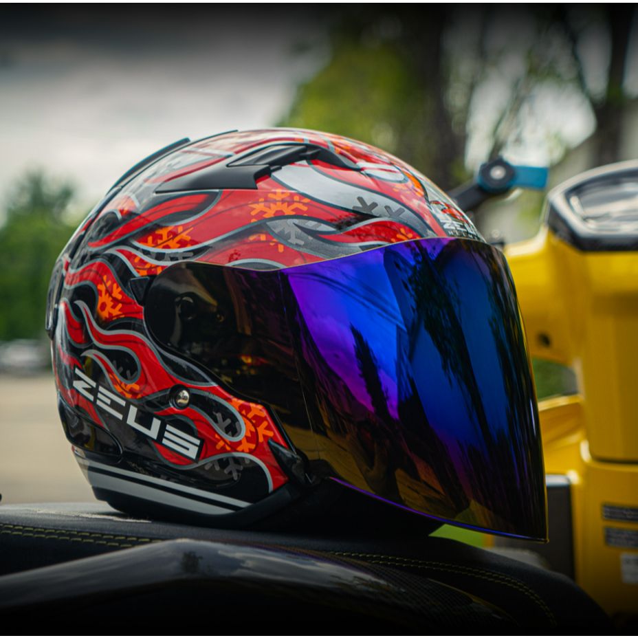 หมวกกันน็อค ครึ่งใบ ลายไฟ ZEUS ZS-627 || IGNIS🔥|| RED || GOLD
