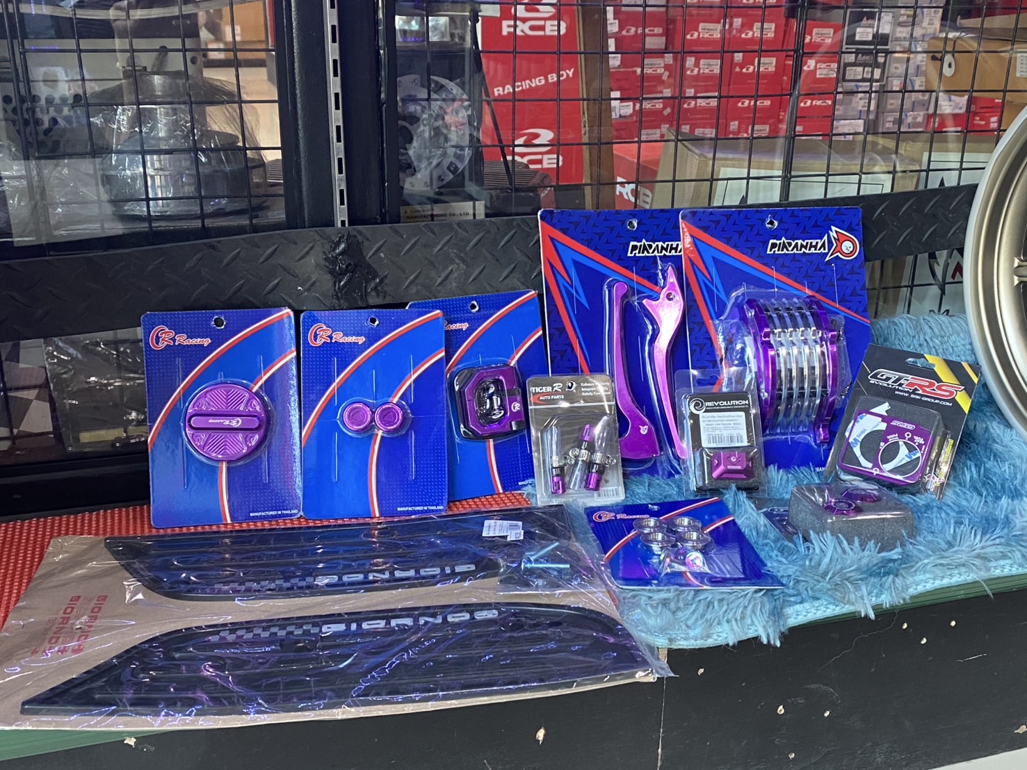 ชุดแต่ง GIORNO ทุกคันต้องมี ชุดนี้6250.- ได้11ชิ้น  จัดไปวัยรุ่น เลือกสีได้ทุกชิ้น