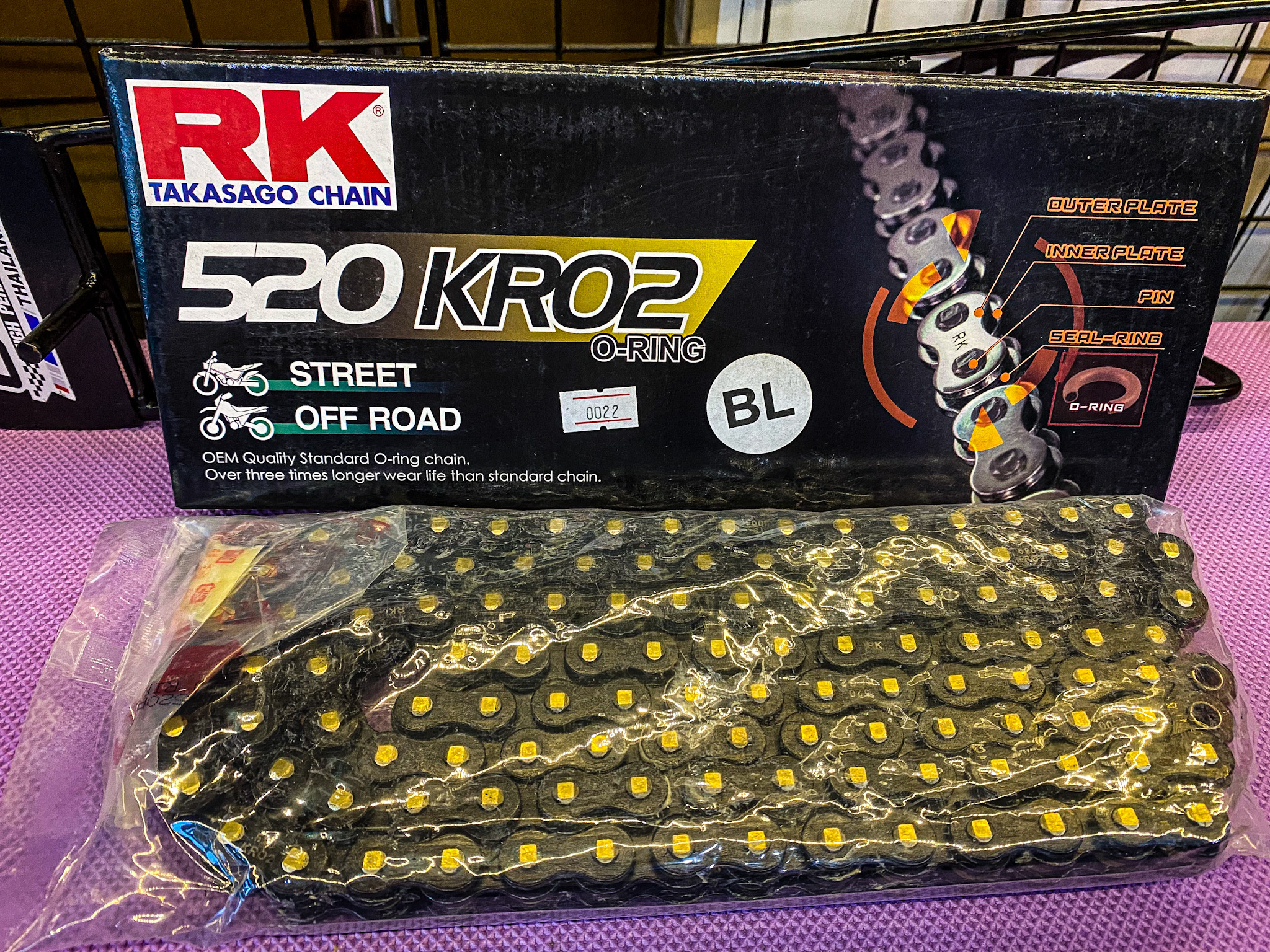 โซ่ RK 520 KRO O-Ring 120L สีดำหมุดทอง